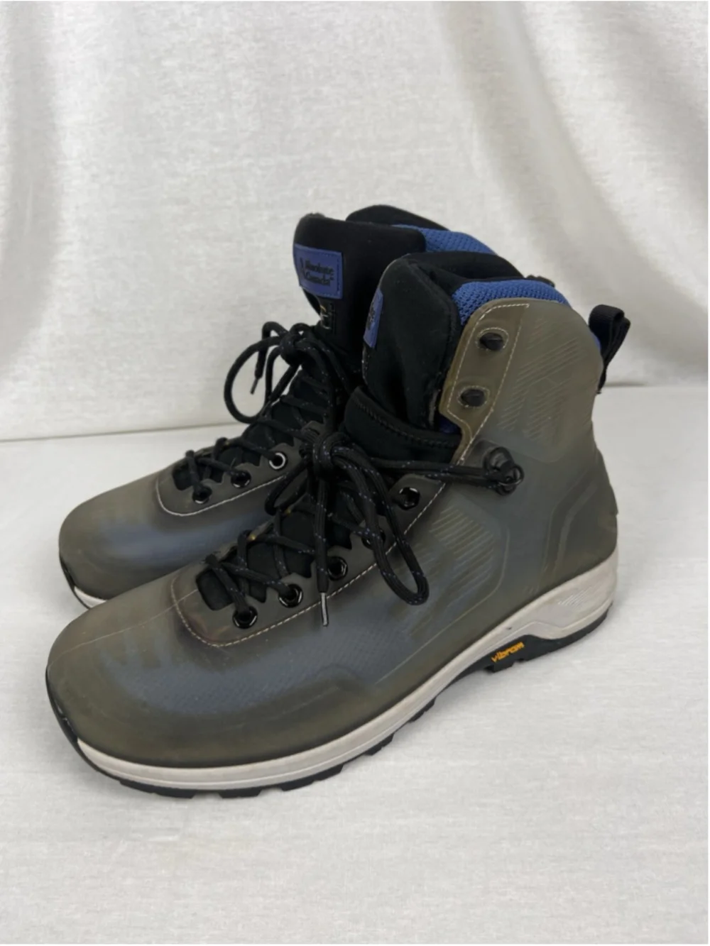 Men’s Absolute Canada Blue Waterproof Winter Boots Size 12 Heat Max Liner
